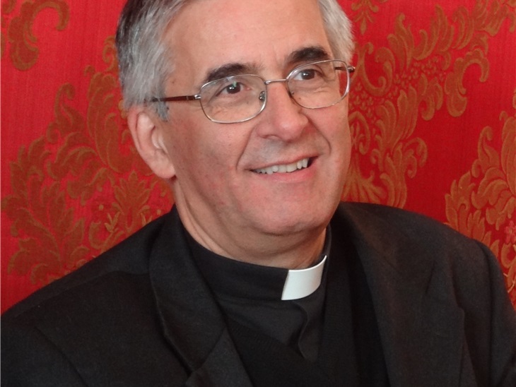 Leggi news | Mons. Antonio NAPOLIONI in visita alla Casa